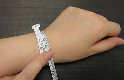 手首の測り方