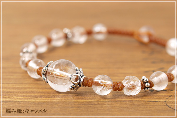 ヒマラヤ産水晶＋ロータス水晶＋ミルキークォーツつゆマクラメブレスレット