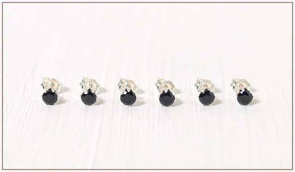 ブラックスピネルsilver925スタッドピアス