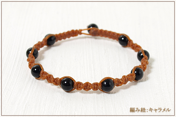 オニキス6ミリ玉ナチュラルマクラメブレスレット