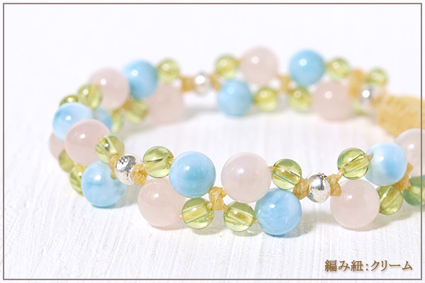 ラリマー+ローズクォーツ+ペリドット花*花マクラメブレスレット