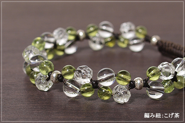 ロータス水晶+水晶+ペリドット花*花マクラメブレスレット