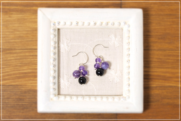 オニキス+チャロアイト+アメジスト花*花ピアス・イヤリング