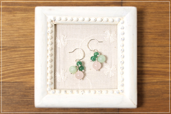 ローズクォーツ+ジェダイト+グリーンアベンチュリン花*花ピアス・イヤリング