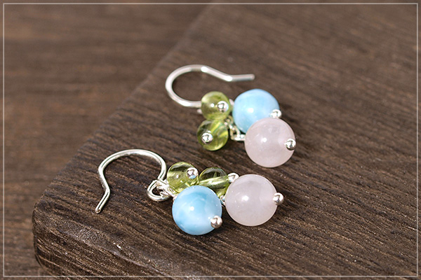 ローズクォーツ+ラリマー+ペリドット花*花ピアス・イヤリング