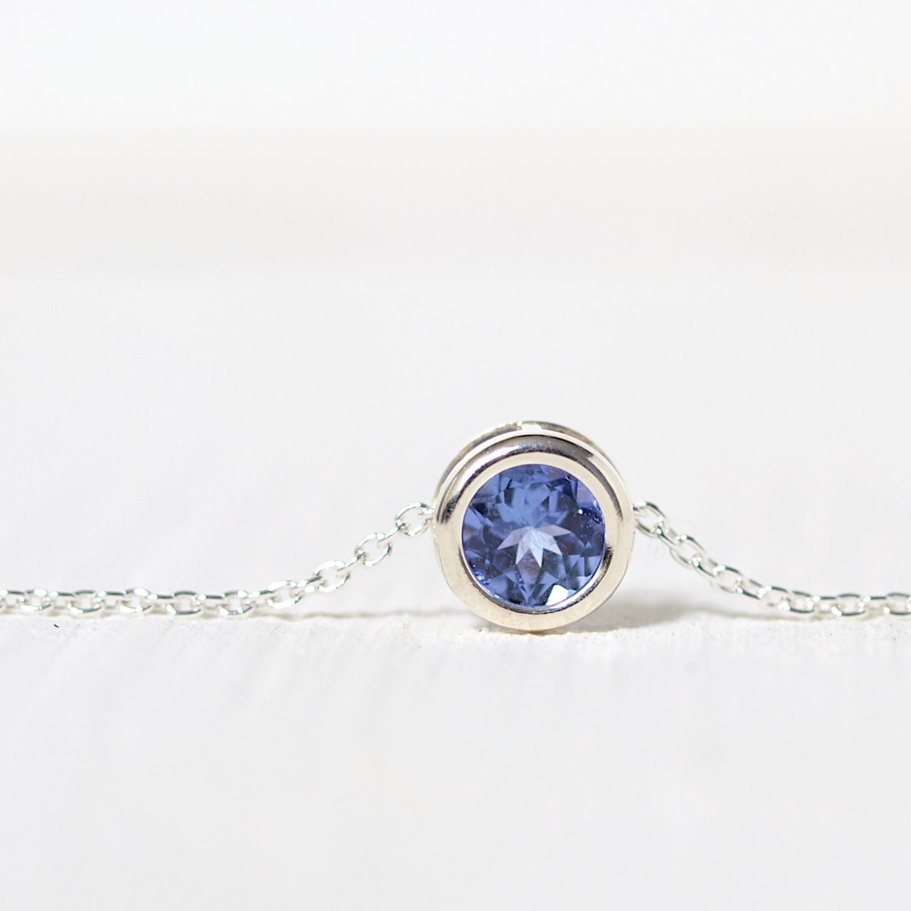 【限定】タンザナイトsilver925ベゼルネックレス