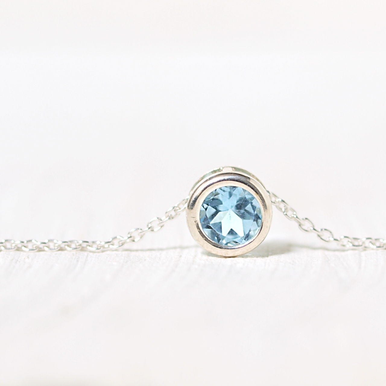 【限定】スカイブルートパーズsilver925ベゼルネックレス