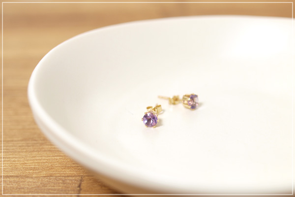 ライトカラーアメジストK14GFスタッドピアス
