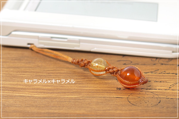 ルチルクォーツ＋カーネリアンねじり編みキーストラップ